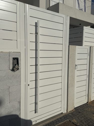TG11 Aluminum Horizontal Tubes in Vancouver