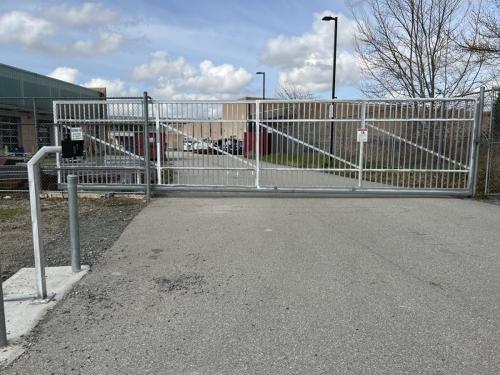 TG223 Aluminum pickets cantilever gate in KPU Surrey