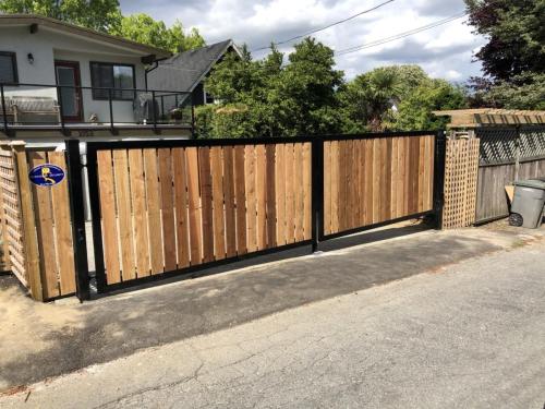 TG365 Double swing gate aluminum frame with cider wood in Vancouver